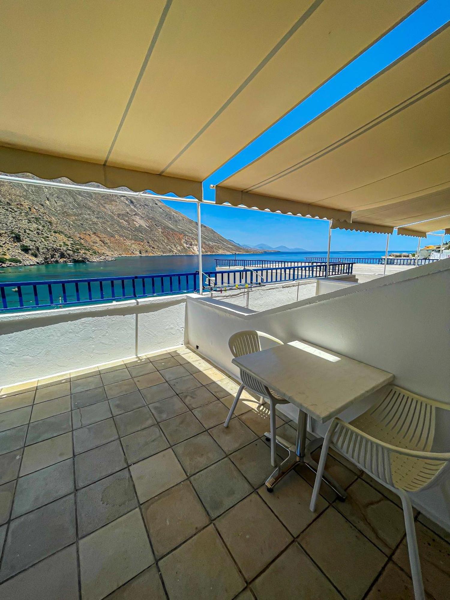 The Blue House Hotell Loutro Exteriör bild
