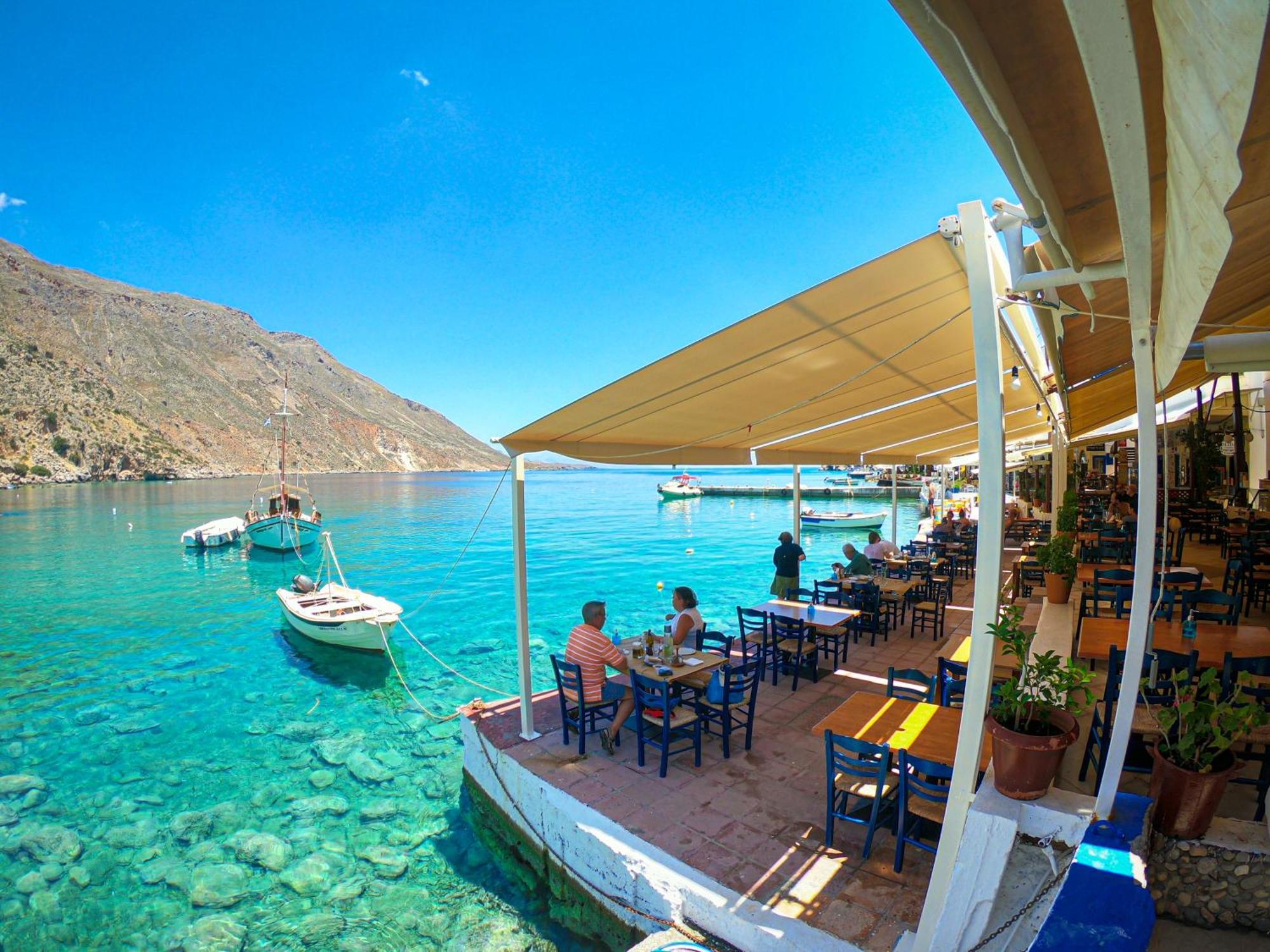 The Blue House Hotell Loutro Exteriör bild