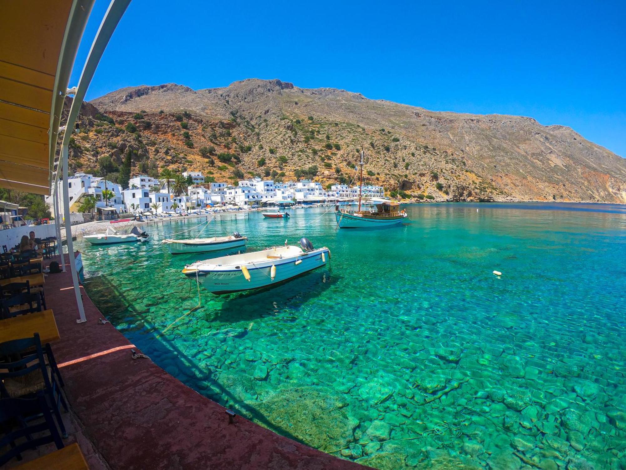 The Blue House Hotell Loutro Exteriör bild